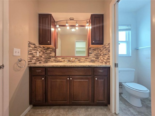 352 PINE TREE ROAD, Venice, FL 34293