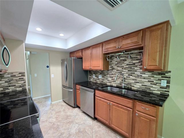 352 PINE TREE ROAD, Venice, FL 34293