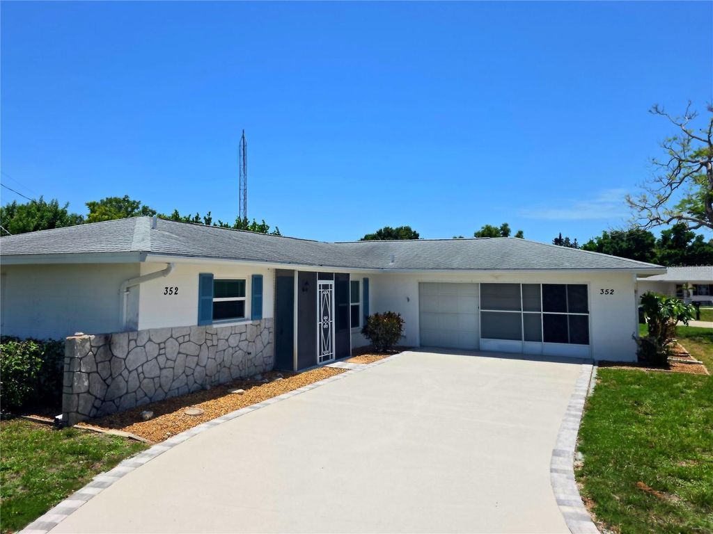 352 PINE TREE ROAD, Venice, FL 34293