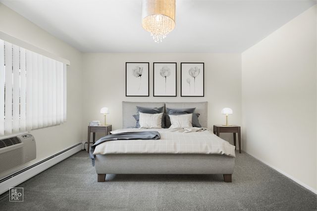 602 E Algonquin Road 207, Arlington Heights, IL 60005