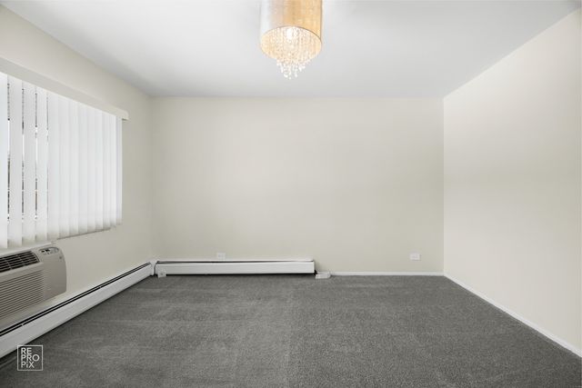 602 E Algonquin Road 207, Arlington Heights, IL 60005