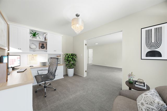 602 E Algonquin Road 207, Arlington Heights, IL 60005