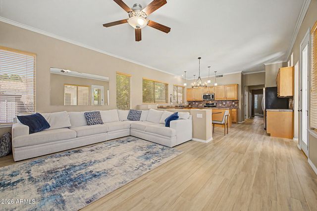 1937 W LARK Drive, Chandler, AZ 85286