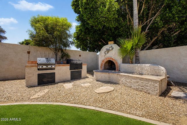 1937 W LARK Drive, Chandler, AZ 85286