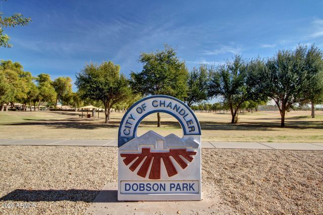 1937 W LARK Drive, Chandler, AZ 85286