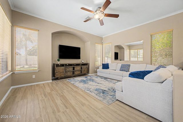 1937 W LARK Drive, Chandler, AZ 85286