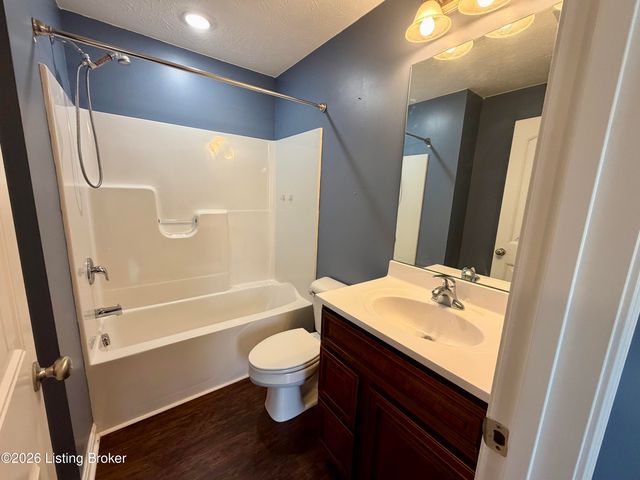 119 McGowan Ave, Bardstown, KY 40004