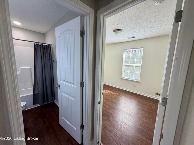 119 McGowan Ave, Bardstown, KY 40004