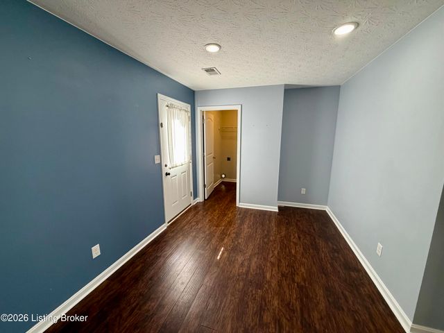 119 McGowan Ave, Bardstown, KY 40004