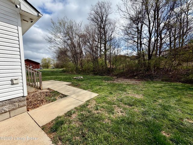 119 McGowan Ave, Bardstown, KY 40004