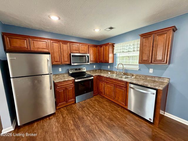 119 McGowan Ave, Bardstown, KY 40004
