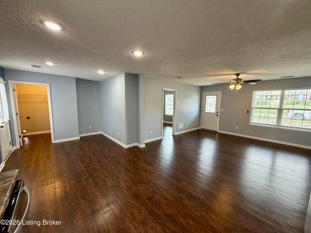 119 McGowan Ave, Bardstown, KY 40004