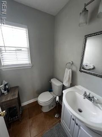 1713 Summer Lake CT, Virginia Beach, VA 23454