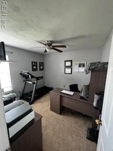 1713 Summer Lake CT, Virginia Beach, VA 23454