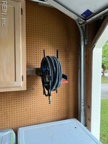 1713 Summer Lake CT, Virginia Beach, VA 23454