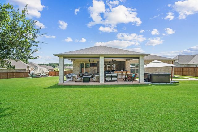 6034 Leeward Island Drive, Conroe, TX 77304