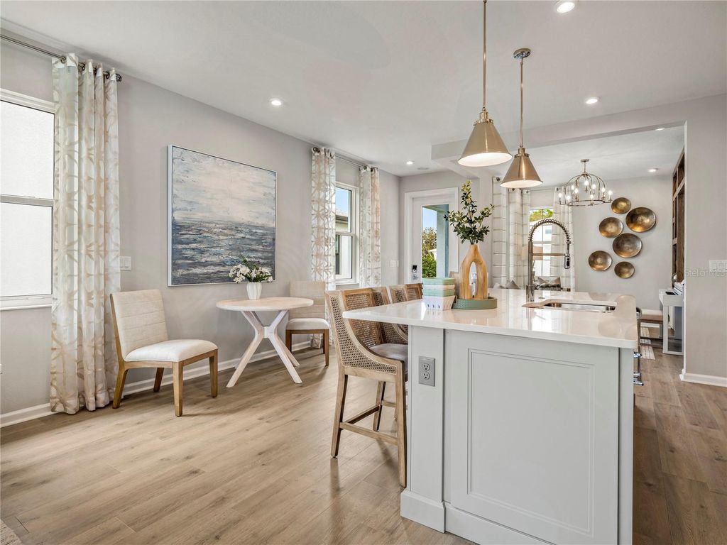 Image 14 of property listing at 924 CLUB CRESSWIND DRIVE, Lady Lake, FL 32159