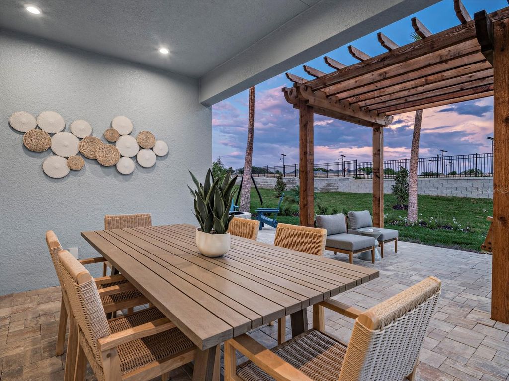 Image 3 of property listing at 924 CLUB CRESSWIND DRIVE, Lady Lake, FL 32159