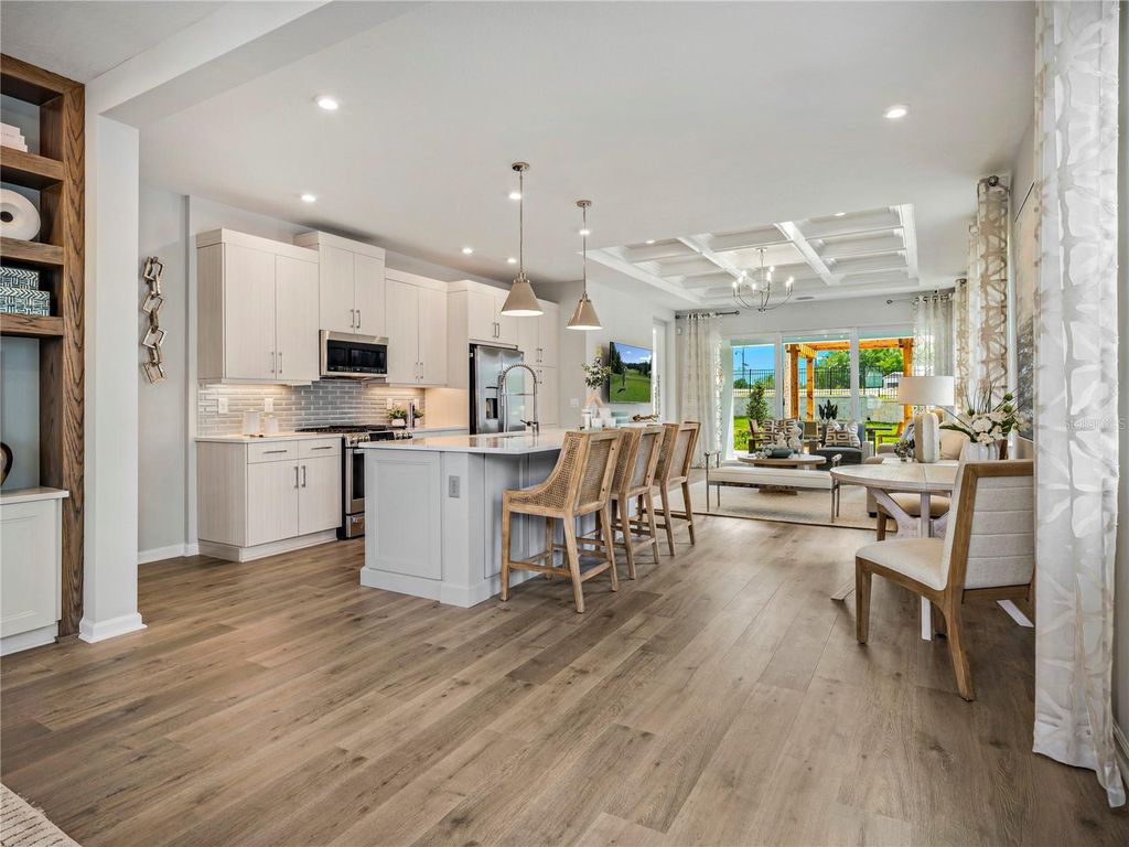 Image 8 of property listing at 924 CLUB CRESSWIND DRIVE, Lady Lake, FL 32159