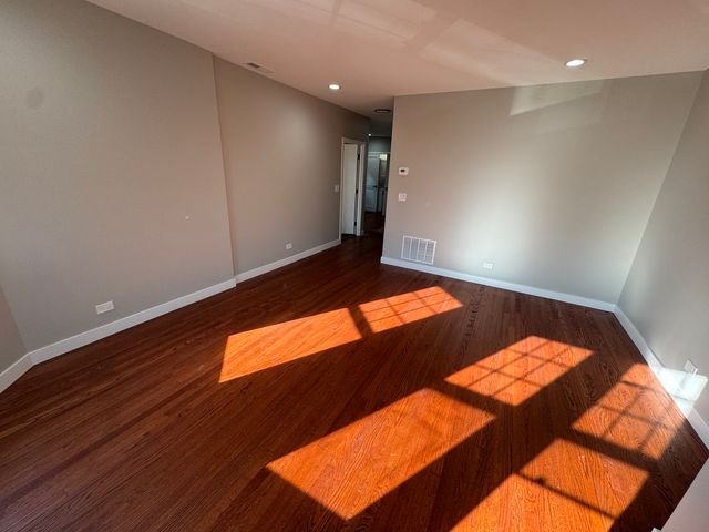 5000 N Major Avenue 2, Chicago, IL 60630