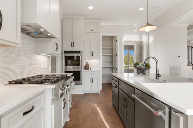 1160 Horn Springs Rd, Lebanon, TN 37087