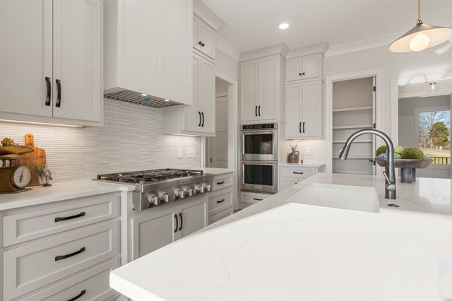 1160 Horn Springs Rd, Lebanon, TN 37087