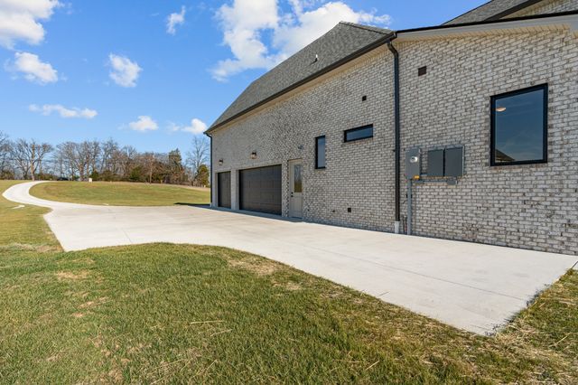 1160 Horn Springs Rd, Lebanon, TN 37087