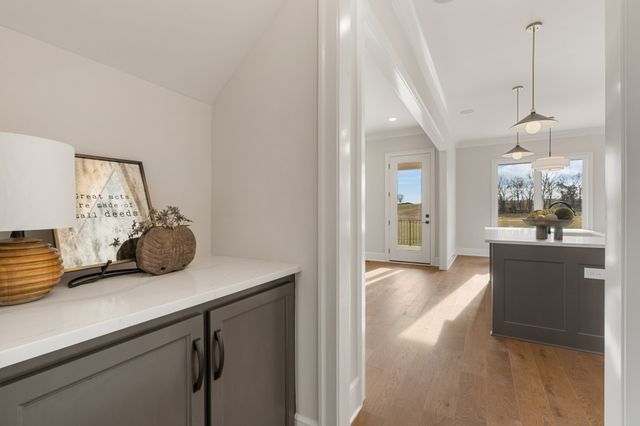 1160 Horn Springs Rd, Lebanon, TN 37087