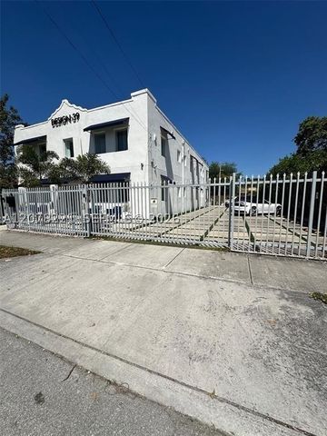 165 NW 39th St 3, Miami, FL 33127