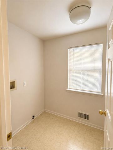 45132 Hanford Road, Canton, MI 48187