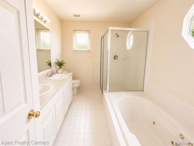 45132 Hanford Road, Canton, MI 48187