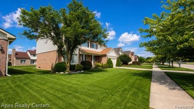 45132 Hanford Road, Canton, MI 48187