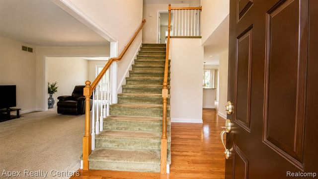 45132 Hanford Road, Canton, MI 48187