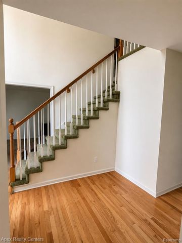 45132 Hanford Road, Canton, MI 48187