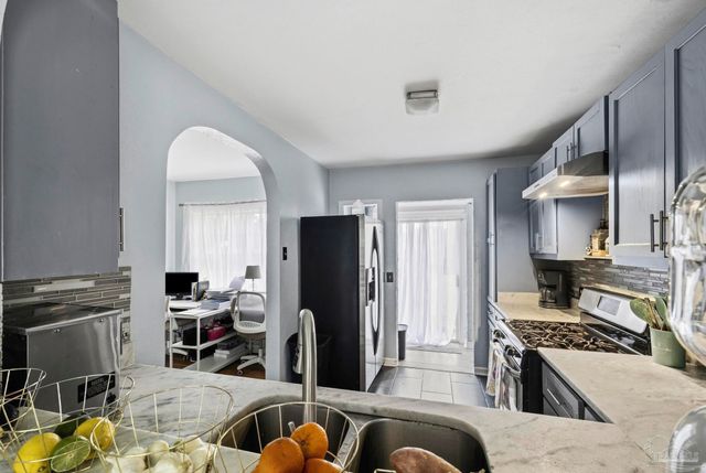 1801 E Cross St, Pensacola, FL 32503