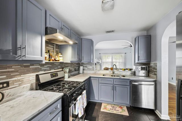 1801 E Cross St, Pensacola, FL 32503