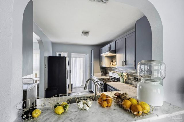 1801 E Cross St, Pensacola, FL 32503