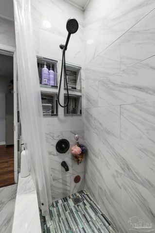 1801 E Cross St, Pensacola, FL 32503