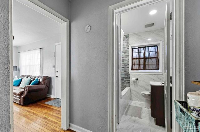 1801 E Cross St, Pensacola, FL 32503