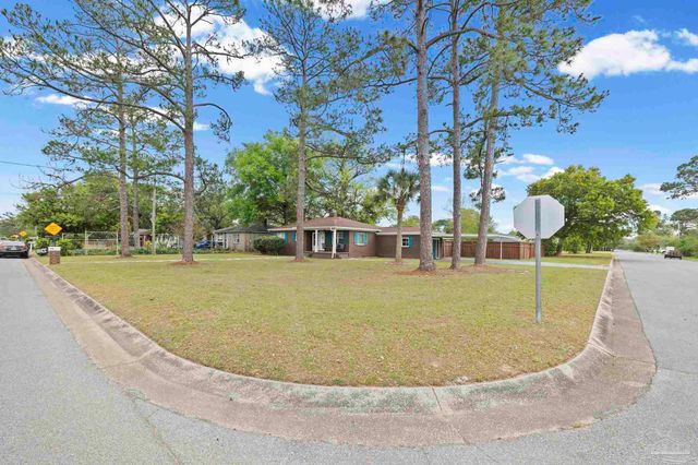 1801 E Cross St, Pensacola, FL 32503