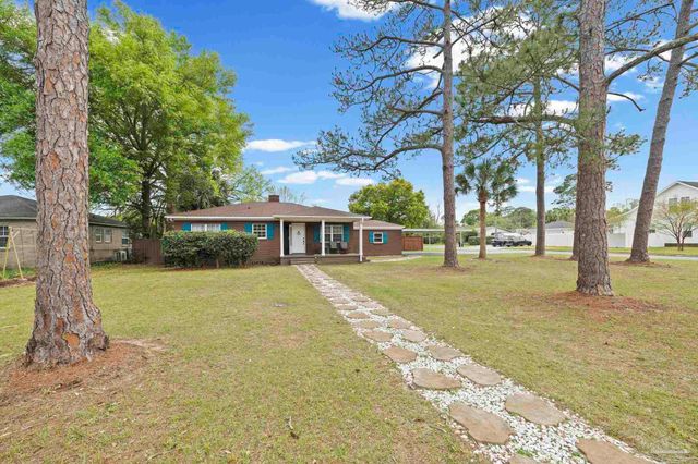 1801 E Cross St, Pensacola, FL 32503