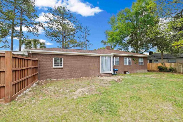 1801 E Cross St, Pensacola, FL 32503