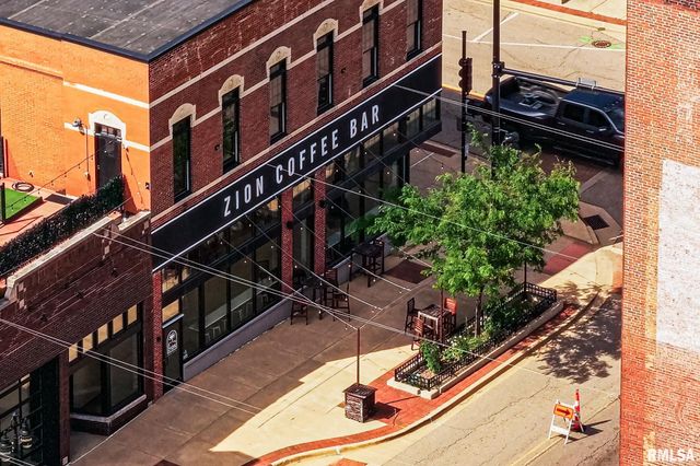 1001 SW ADAMS Street, Peoria, IL 61602