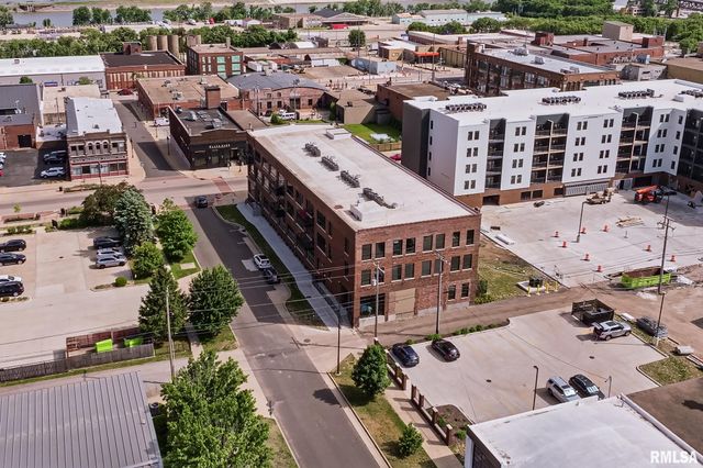 1001 SW ADAMS Street, Peoria, IL 61602
