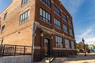 1001 SW ADAMS Street, Peoria, IL 61602