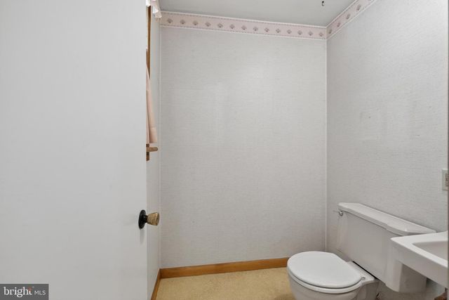 532 CEDAR DR, Lafayette Hill, PA 19444