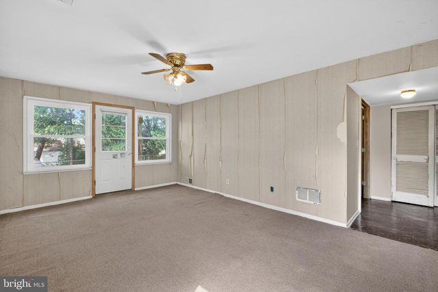 532 CEDAR DR, Lafayette Hill, PA 19444