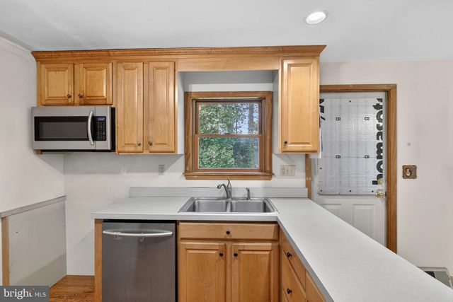532 CEDAR DR, Lafayette Hill, PA 19444