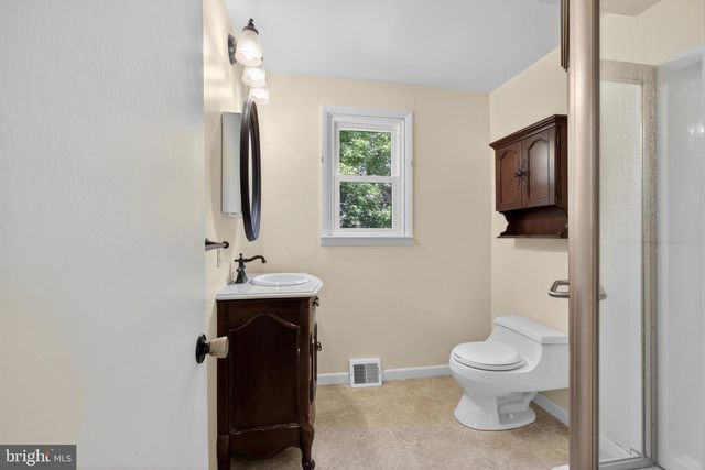 532 CEDAR DR, Lafayette Hill, PA 19444