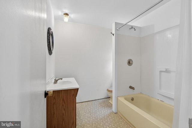 532 CEDAR DR, Lafayette Hill, PA 19444